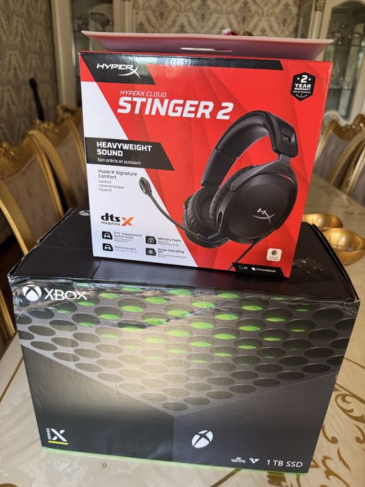 Xbox Series X + HyperX