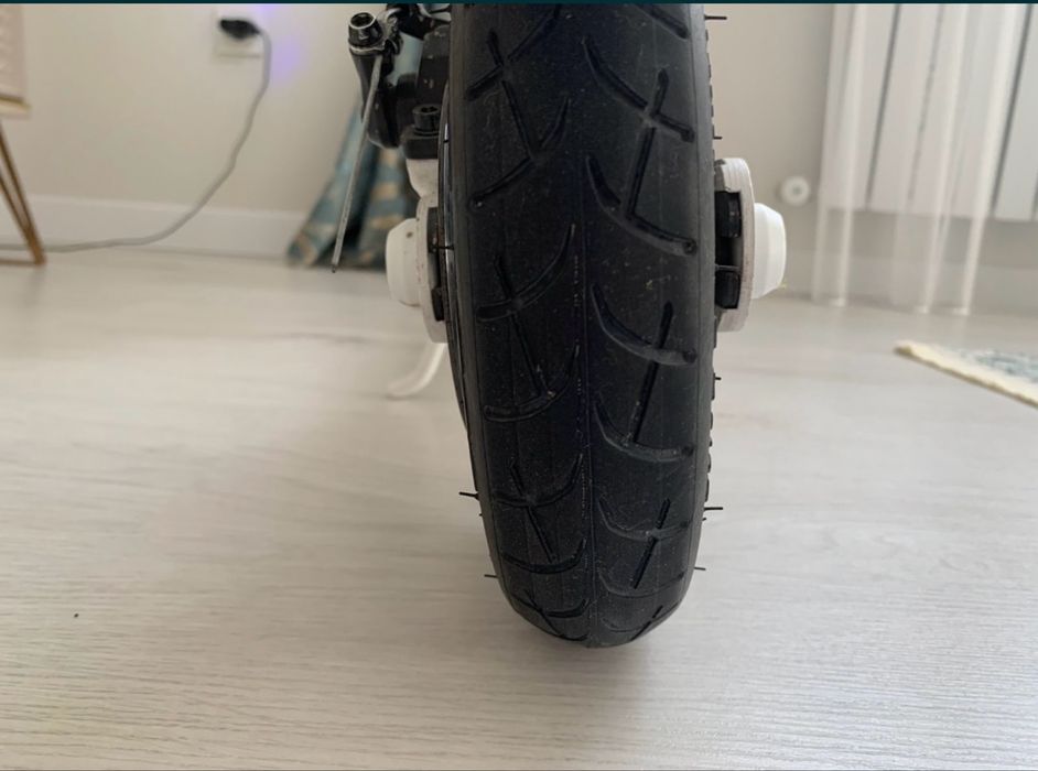 Электросамокат Xiaomi M365