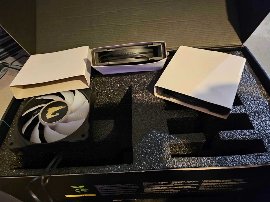 Водно охлаждане aorus waterforce x 360 ARGB