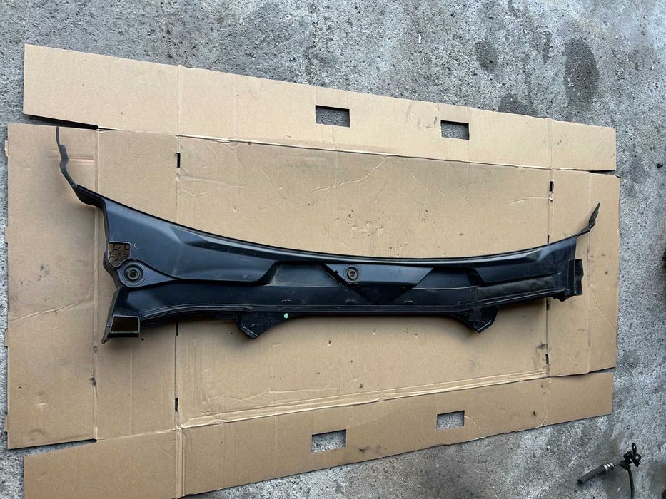 Grila stergatoare parbriz volan stanga BMW Seria 7 G11 G12, cod 5171 7357237, grila parbriz BMW G11 G12 volan stanga, 7357237