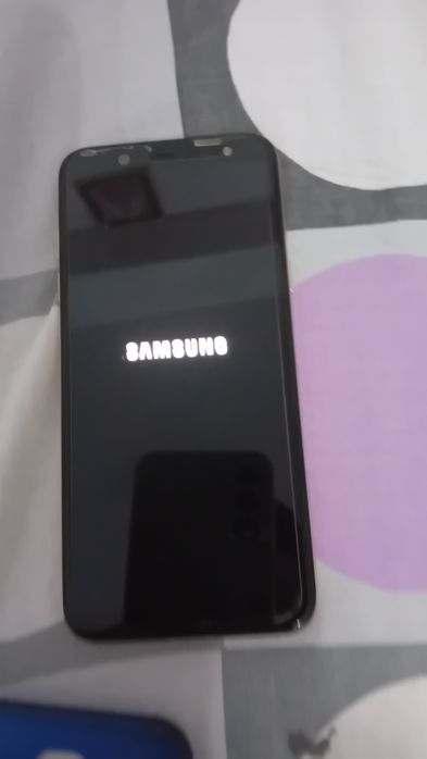 Vând telefon samsung a18 an 2018