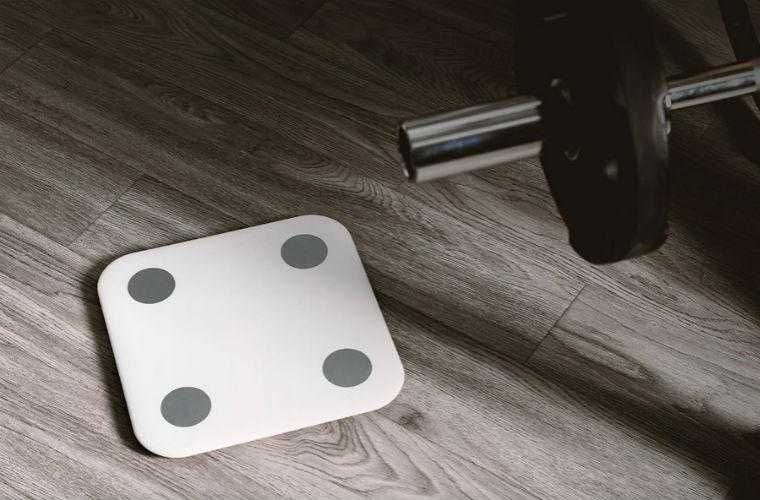 Акция! Умные весы Xiaomi Mi Body Fat Smart Scale S400 (белый)