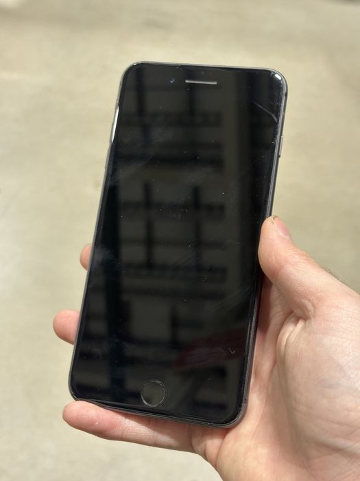 Iphone 8 plus в идеале 64гб