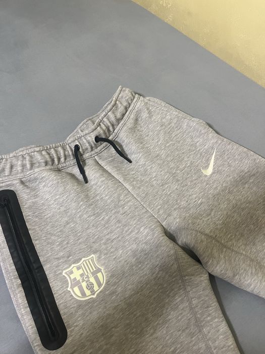 Оригинални Nike панталони на Барселона
