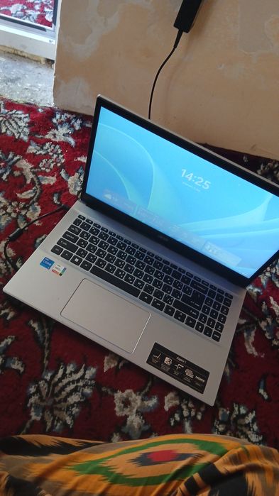 : "Acer Aspire 3 Core i5 / 512GB SSD / Srochno"