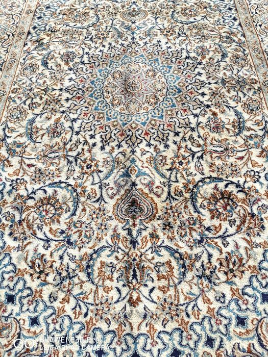 Ръчно Тъкан Оригинален Персийски (Nain) Килим