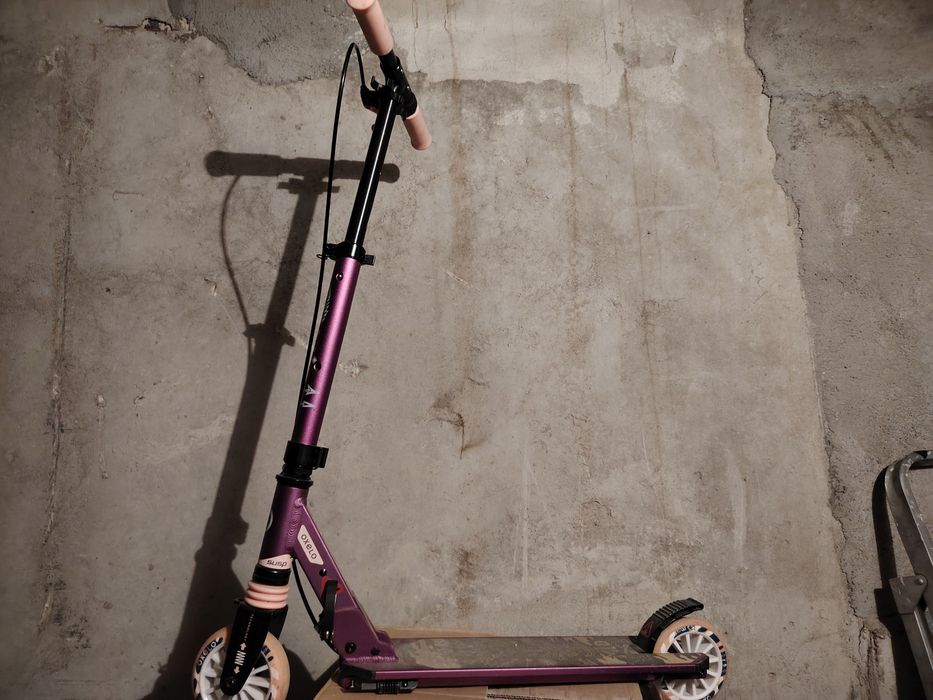 Детска тротинетка Лилава