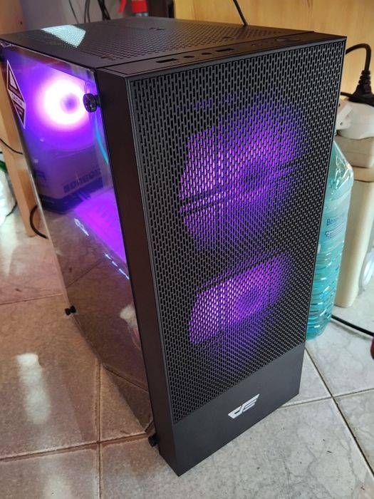 Геймърски компютър ryzen 5 3600 16гб