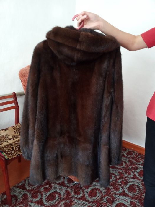 Продам шубу норковую