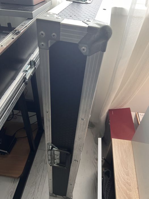 Продавам DJ пулт DDJ SX2 Pioneer заедно с метален рак