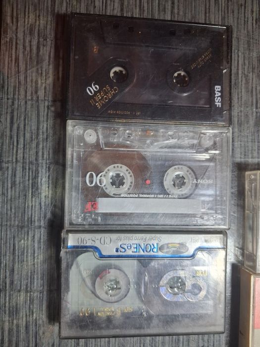 Аудиокассеты. 3тыс за всё.