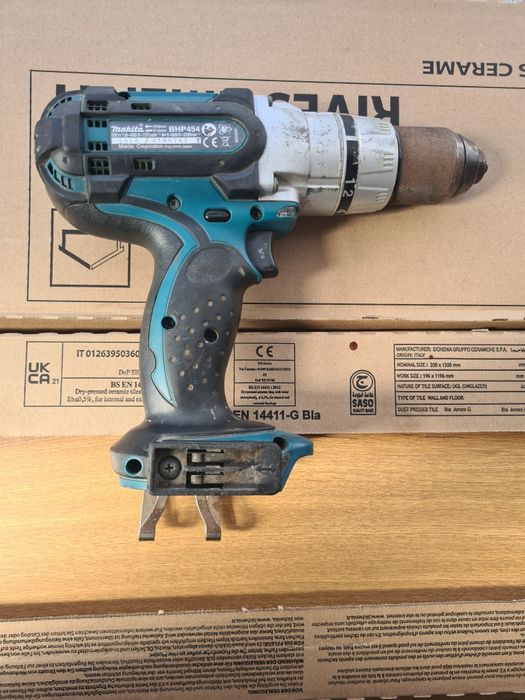 Makita Bormasina functonala și pendular defect