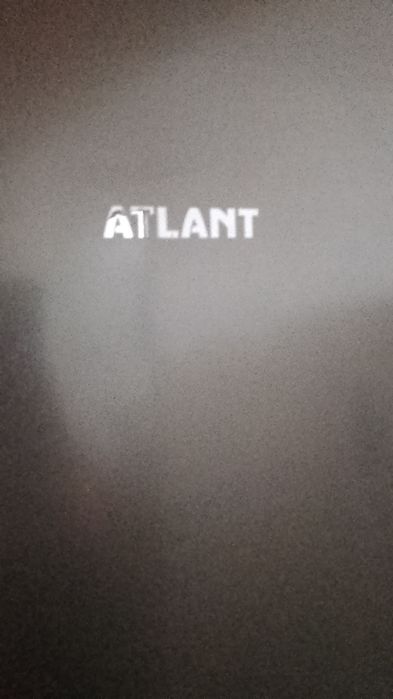 робочий морозильник