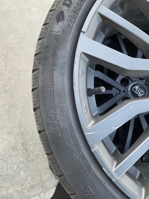 4 anvelope iarna Davanti Wintoura Plus 225 45 R18 95 V XL DOT 2023