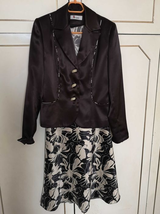 Пролетно-летен костюм на Сузи стил 38-ми размер