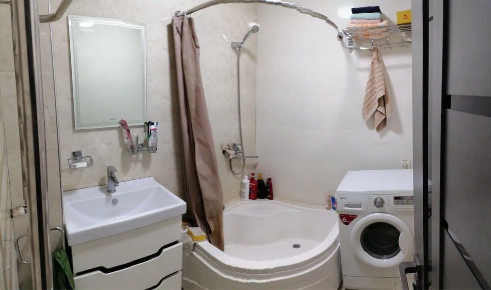 Продаётся 4-х комнатная квартира в Сергели 8