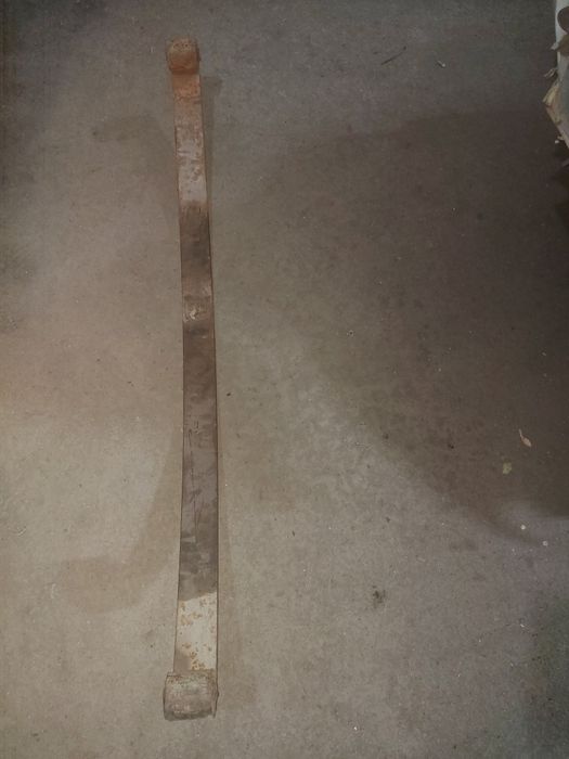 Продаётся рессора на газель кореная