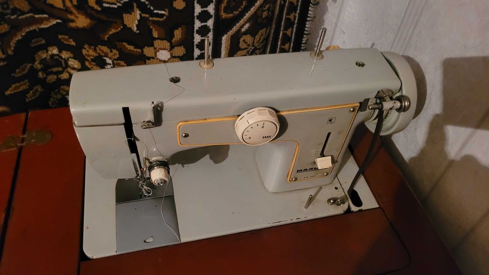 Продам новую швейную машинку