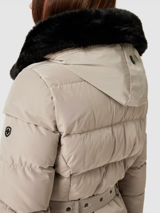 Wellensteyn Tivana яке