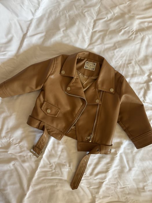 Продам детскую куртку