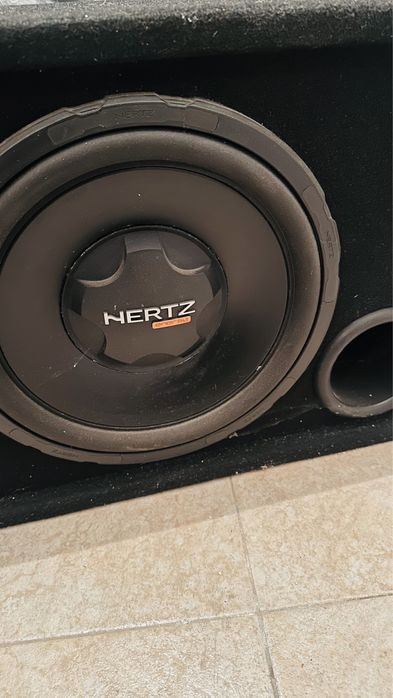 Бас каса Hertz 350W RMS 12 инча