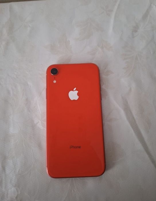 Айфон хр 128гб..