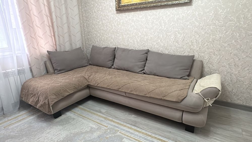 Продается диван угловой