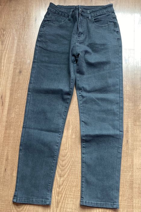 Дамски тъмносиви дънки