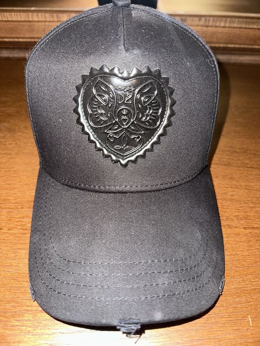 Оригинална дамска шапка DSQUARED