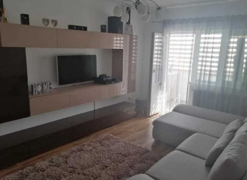 Дава се под наем Четиристаен апартамент в Пловдив, Тракия - 96 кв.м за 408 € - Снимка #1