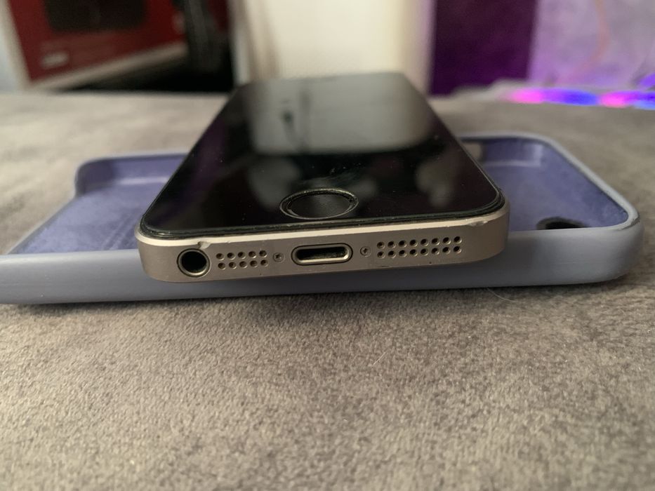 Iphone se 2016 32gb, модель a1723