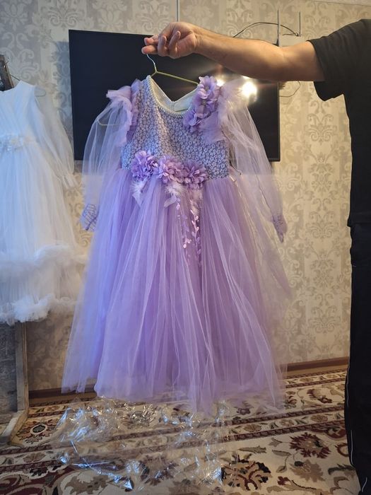 Көйлектер сатылады