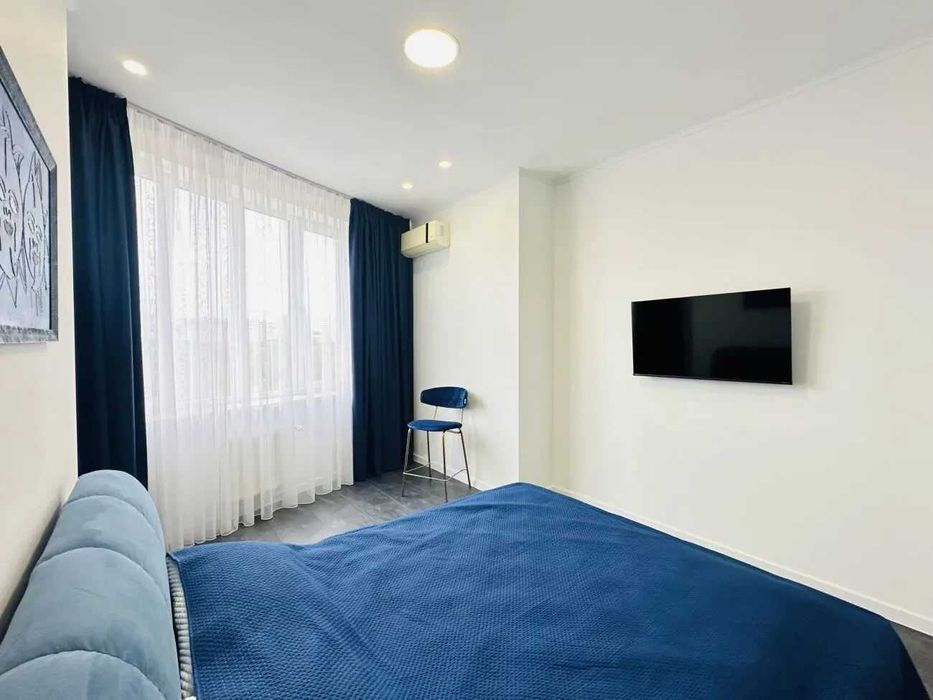 Дава се под наем Двустаен апартамент в София, Център - 65 кв.м за 407.49 € - Снимка #1