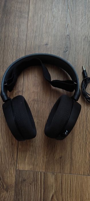 Casti Steelseries Arctis 5