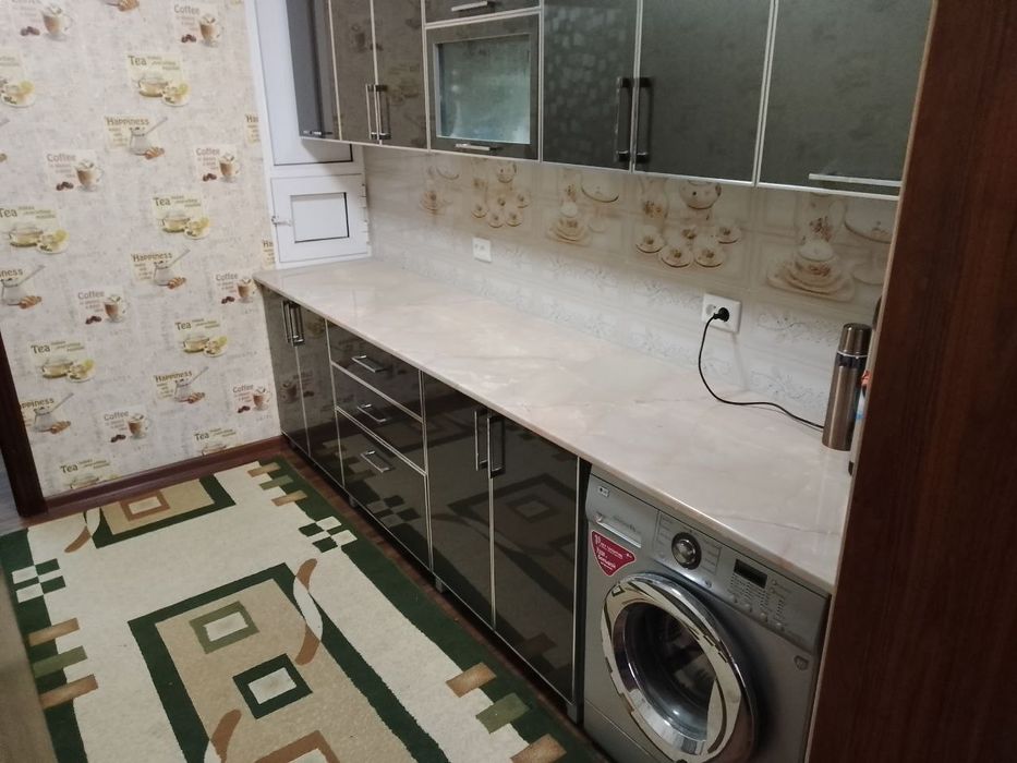 Наоий Шахарда 3 хонали Люкс квартира ижарага берилади