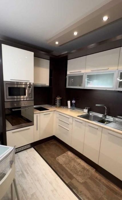 Дава се под наем Двустаен апартамент в София, Витоша - 65 кв.м за 750 € - Снимка #2