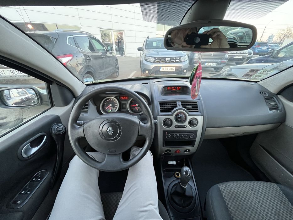 Vand RENAULT MEGANE 2004 1.4 mpi 196.000 km