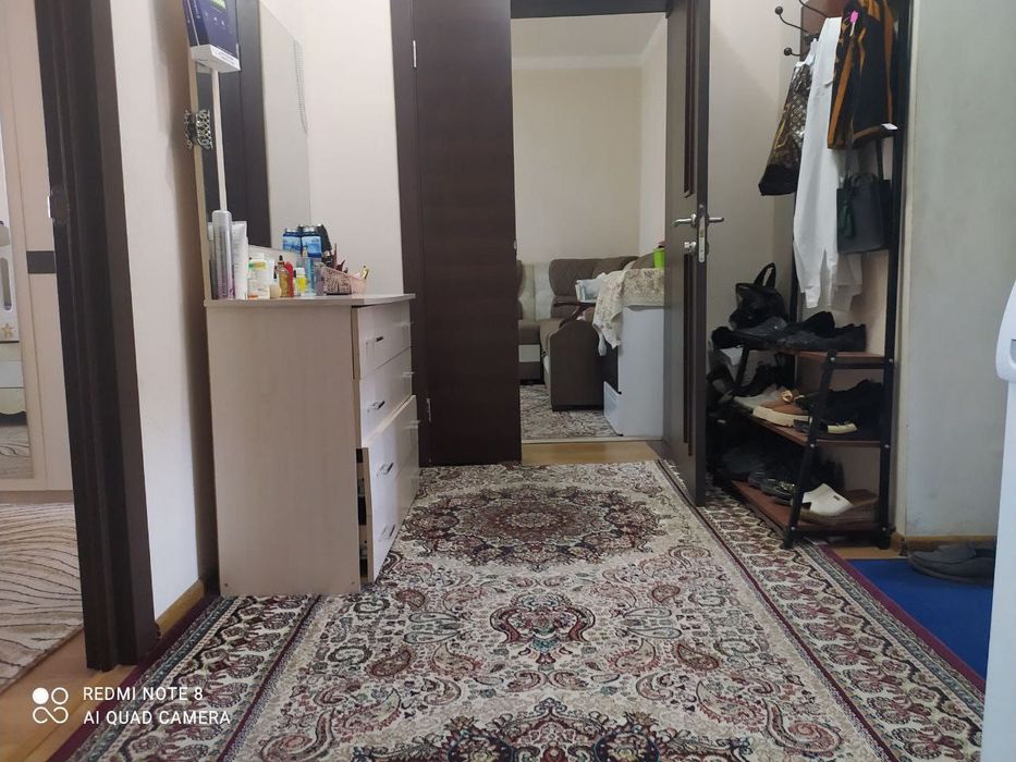 Продайотса квартира ЯНГИ Хаёт