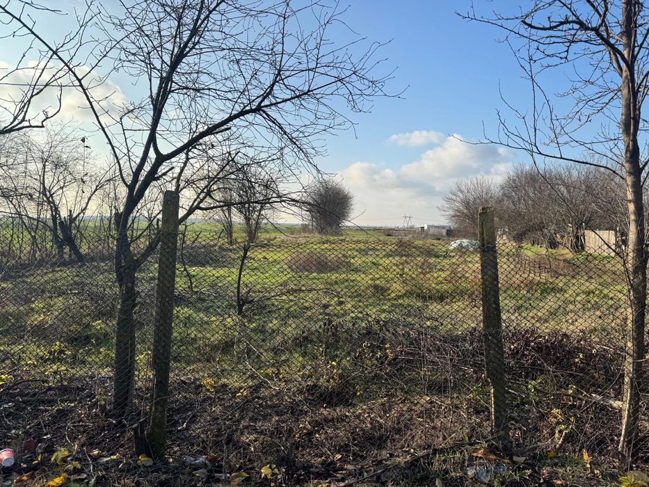 De vanzare teren 1240 mp