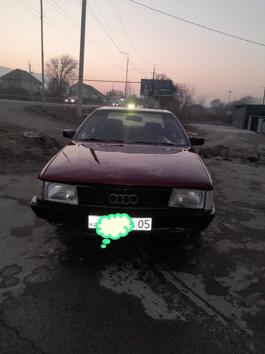 Продам машину ауди 100