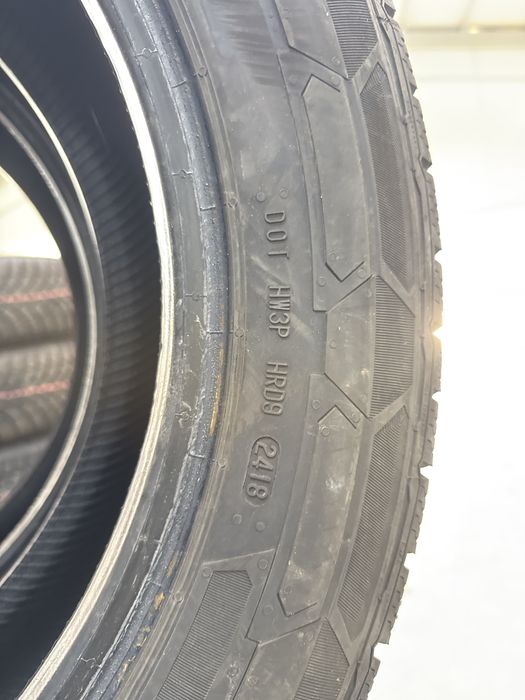 Anvelope de iarna 215/60 R17C