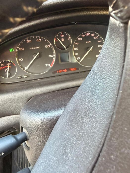 Vand Peugeot 607, unic proprietar, benzina 2001, 115000km, in perfecta stare, inmatriculat, 1950 euro00