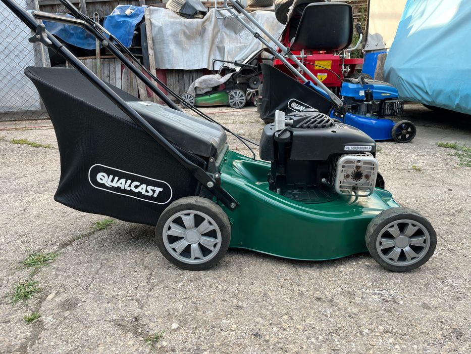 43 Самоходна моторна косачка Qualkast 4.5 hp