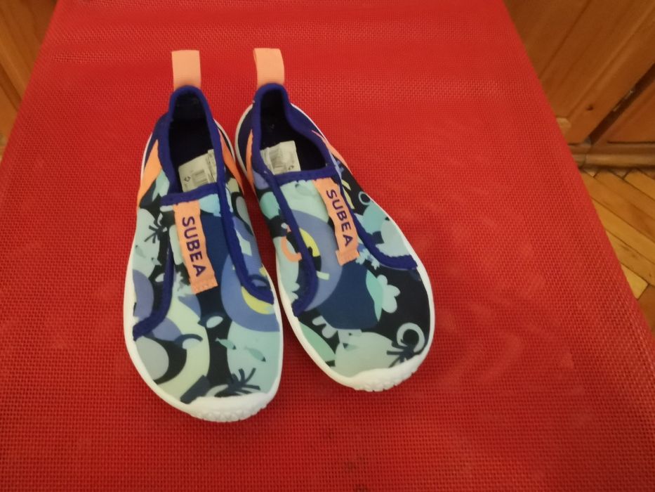 детски обувчици пъстри