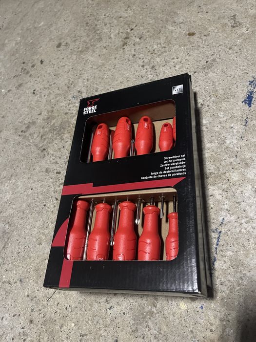 Set 12 surubelnite