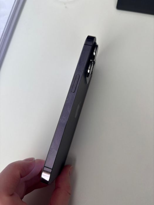 Iphone 14 pro продаю бу