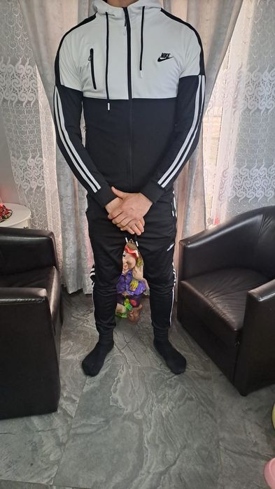 Trening baieti /bărbătesc marca NIKE