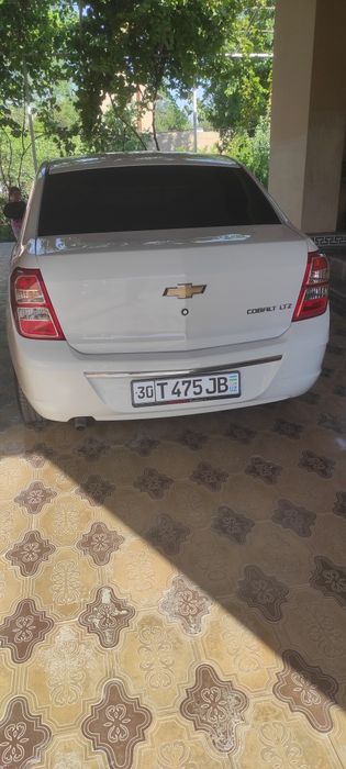 Moshina 1 qoʻl yurgani halol 80 min 4 pakalena metan