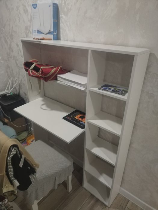 Продам столик с полками для компьютера