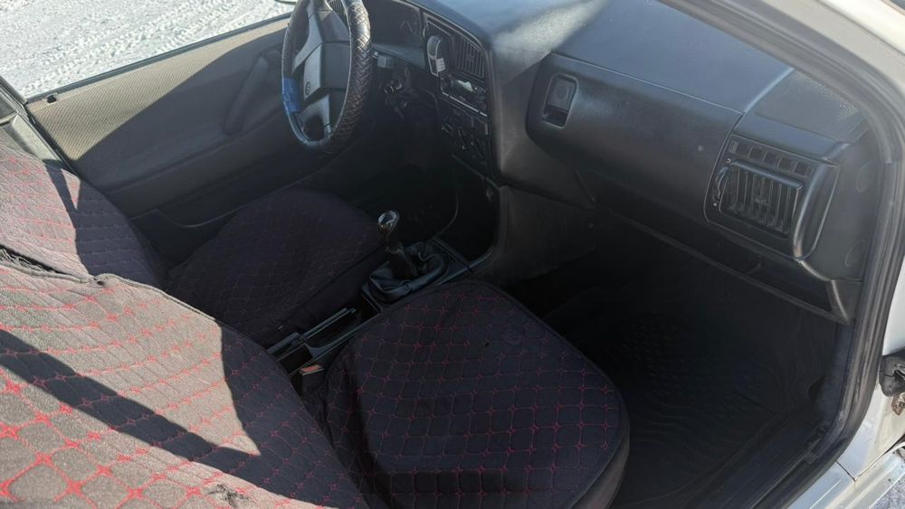 Продам фольксваген пассат б3 1.8